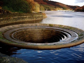 Illustration for article titled There's a Dam Hole in the World